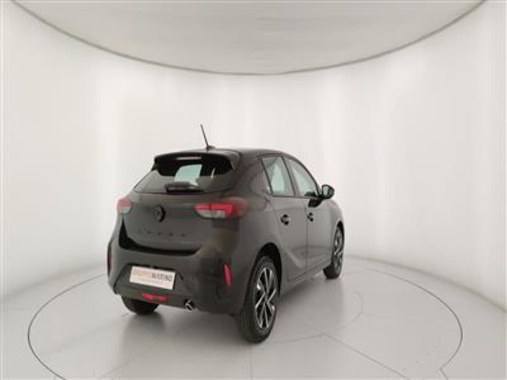 Opel Corsa nuova a Bari (7)
