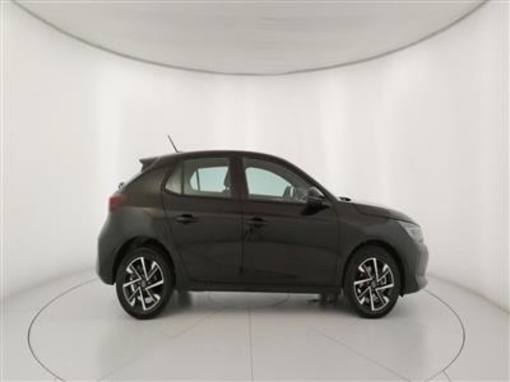 Opel Corsa nuova a Bari (9)