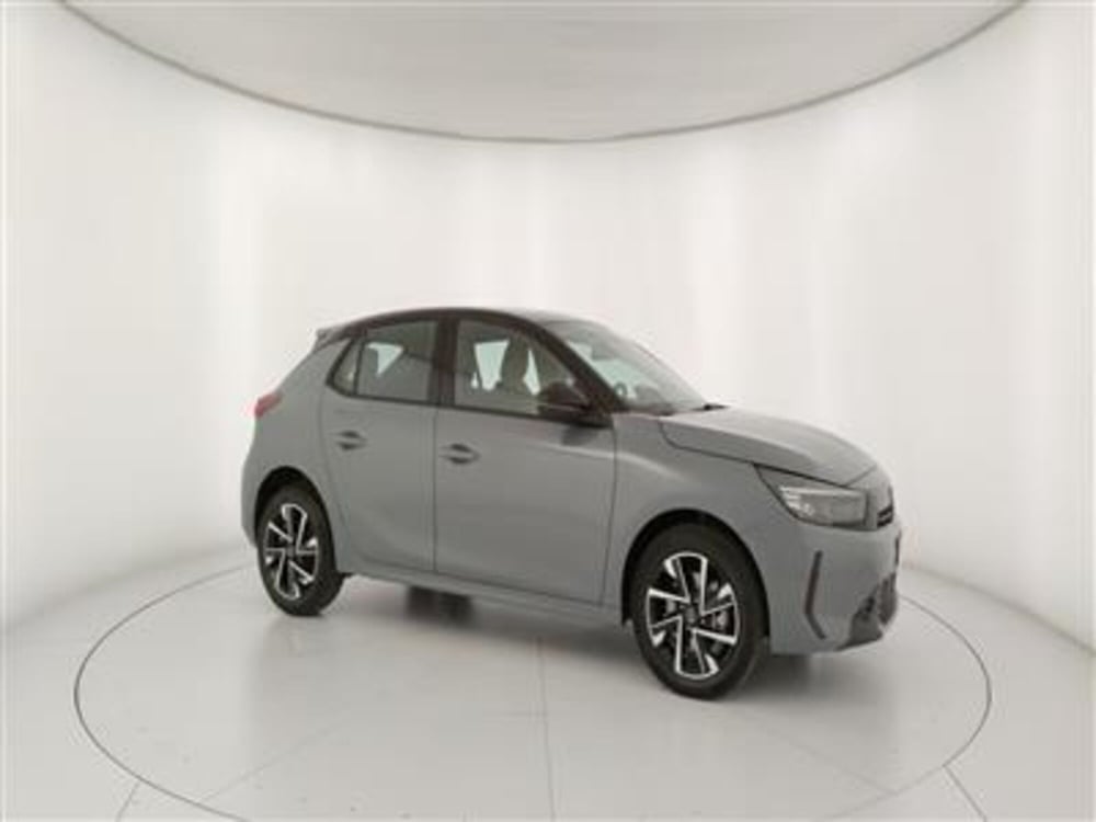 Opel Corsa nuova a Bari (10)