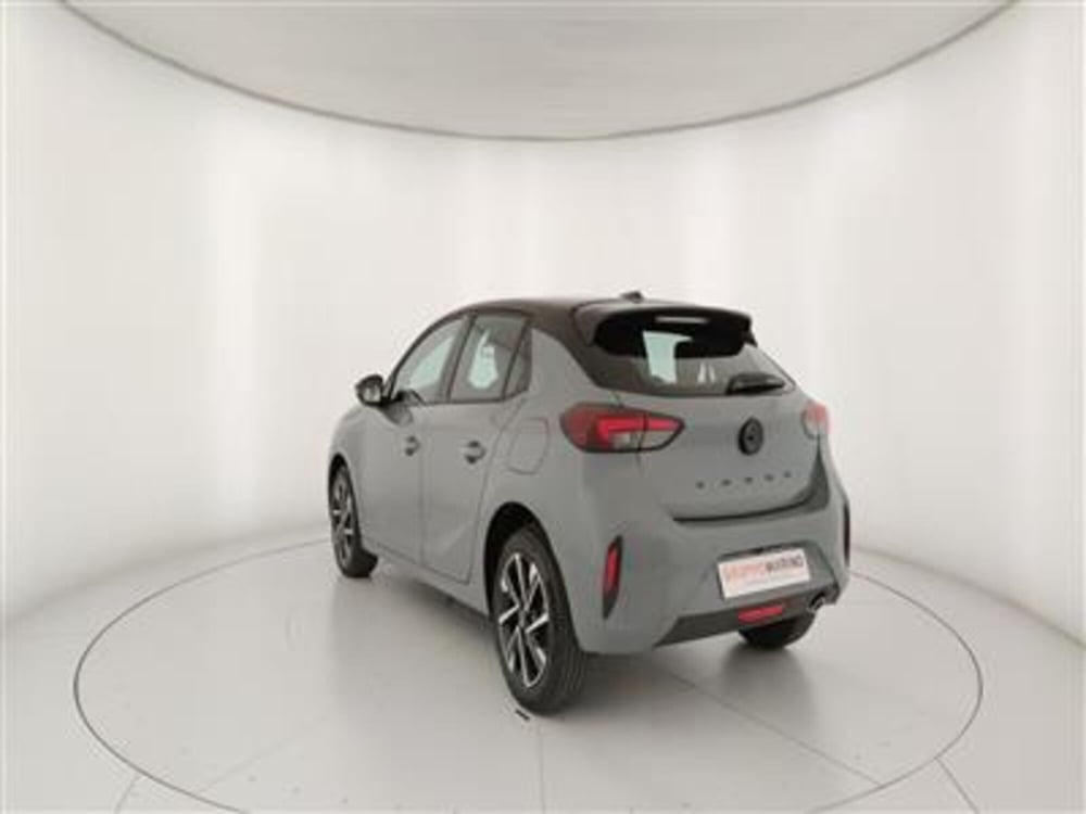 Opel Corsa nuova a Bari (5)