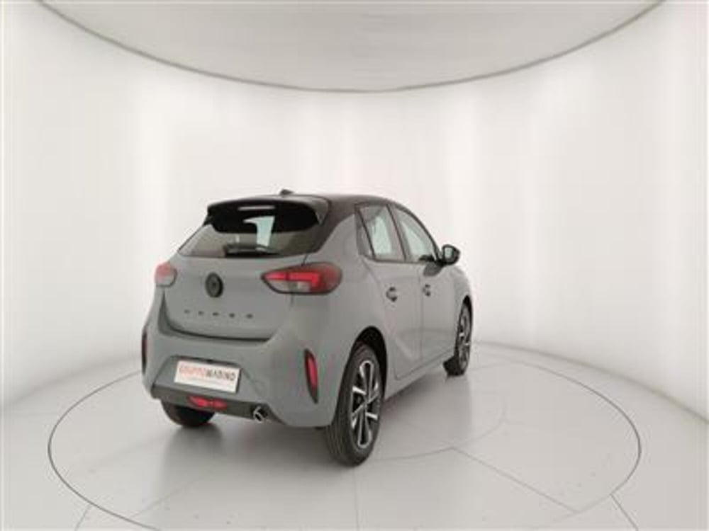 Opel Corsa nuova a Bari (7)