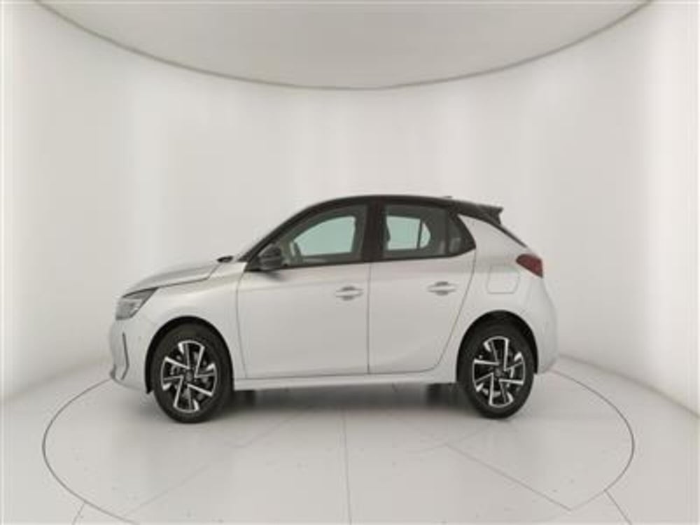 Opel Corsa nuova a Bari (3)