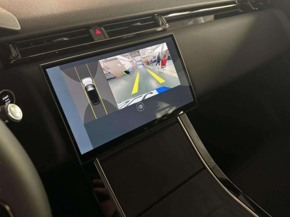 Land Rover Range Rover Velar usata a Siena (11)