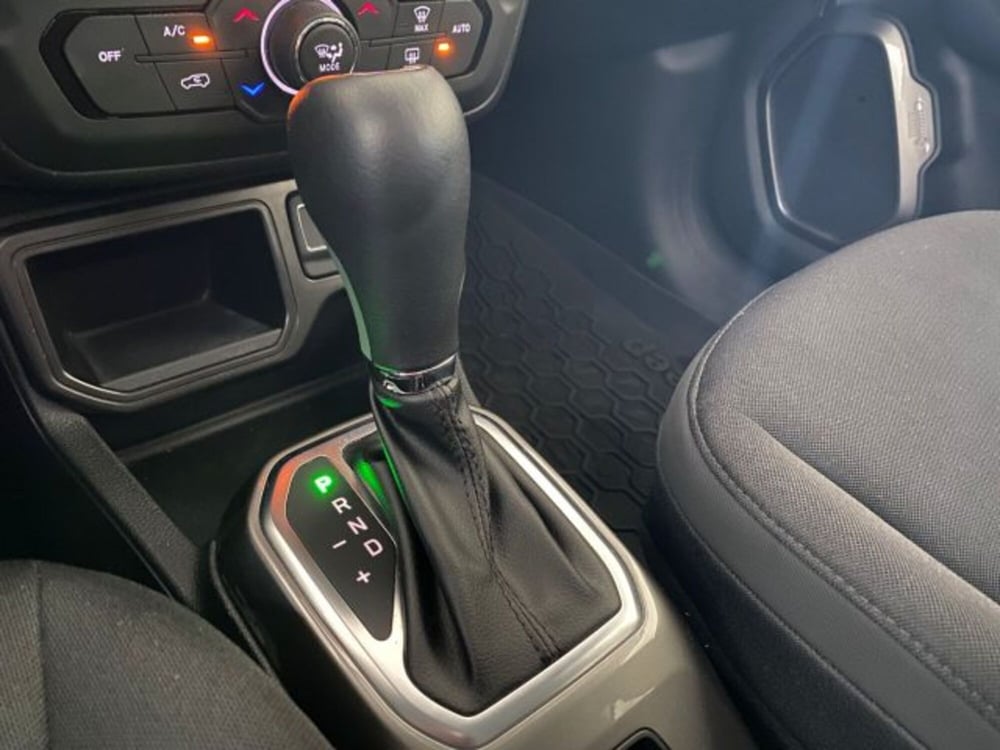 Jeep Renegade usata a Modena (8)
