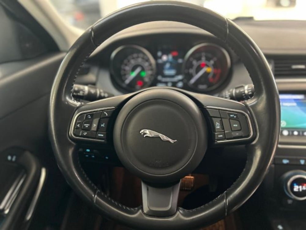 Jaguar E-Pace usata a Modena (10)