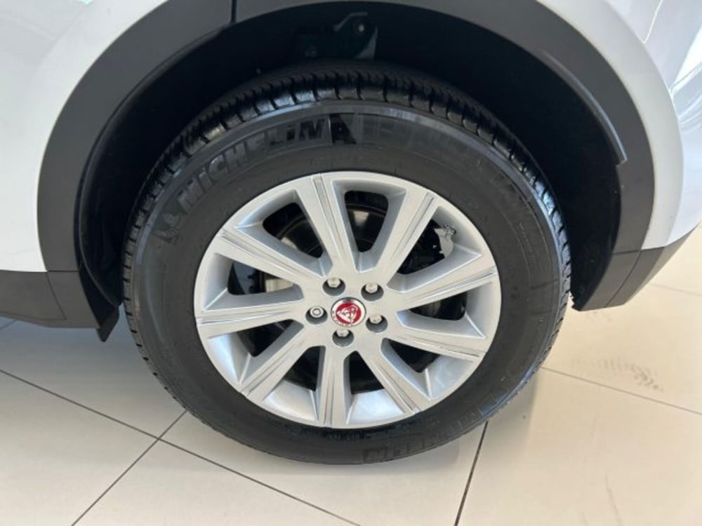 Jaguar E-Pace usata a Modena (17)