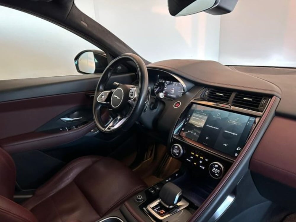 Jaguar E-Pace usata a Modena (10)