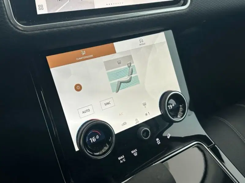 Land Rover Range Rover Velar usata a Modena (11)