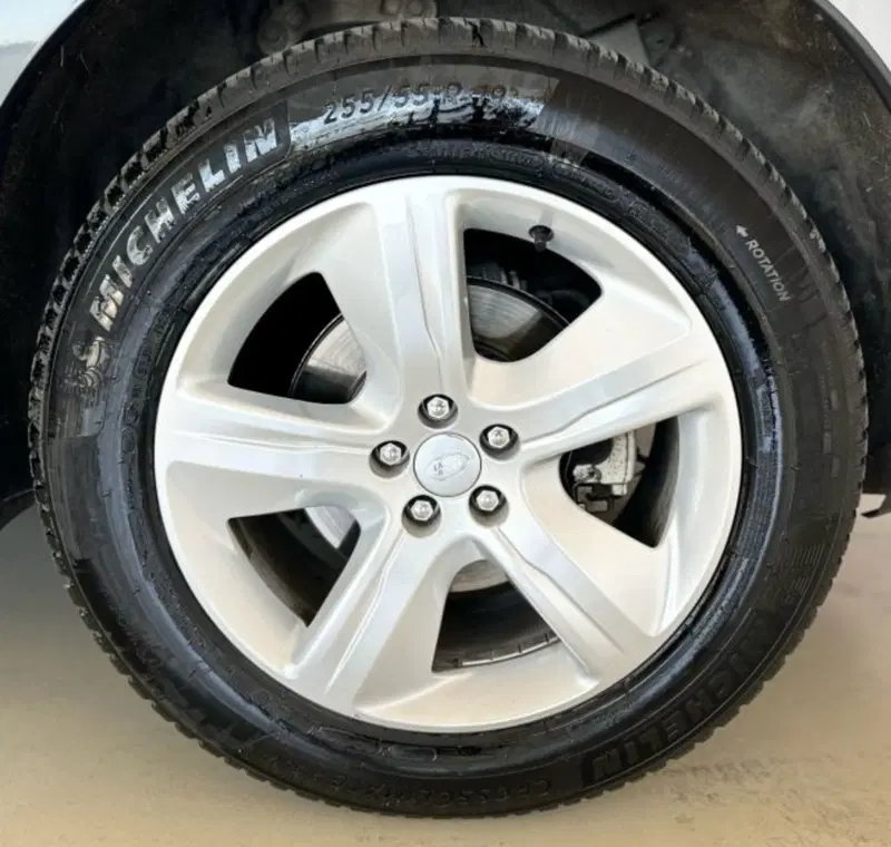 Land Rover Range Rover Velar usata a Modena (9)