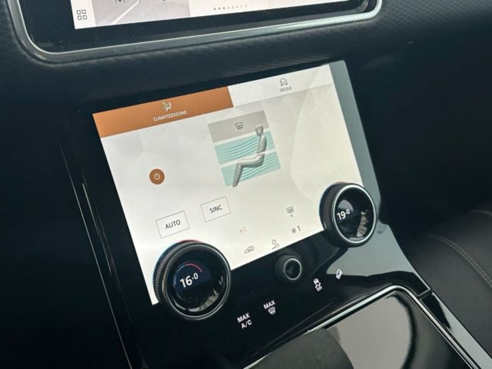 Land Rover Range Rover Velar usata a Modena (11)