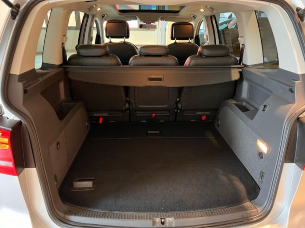 Volkswagen Touran usata a Modena (12)