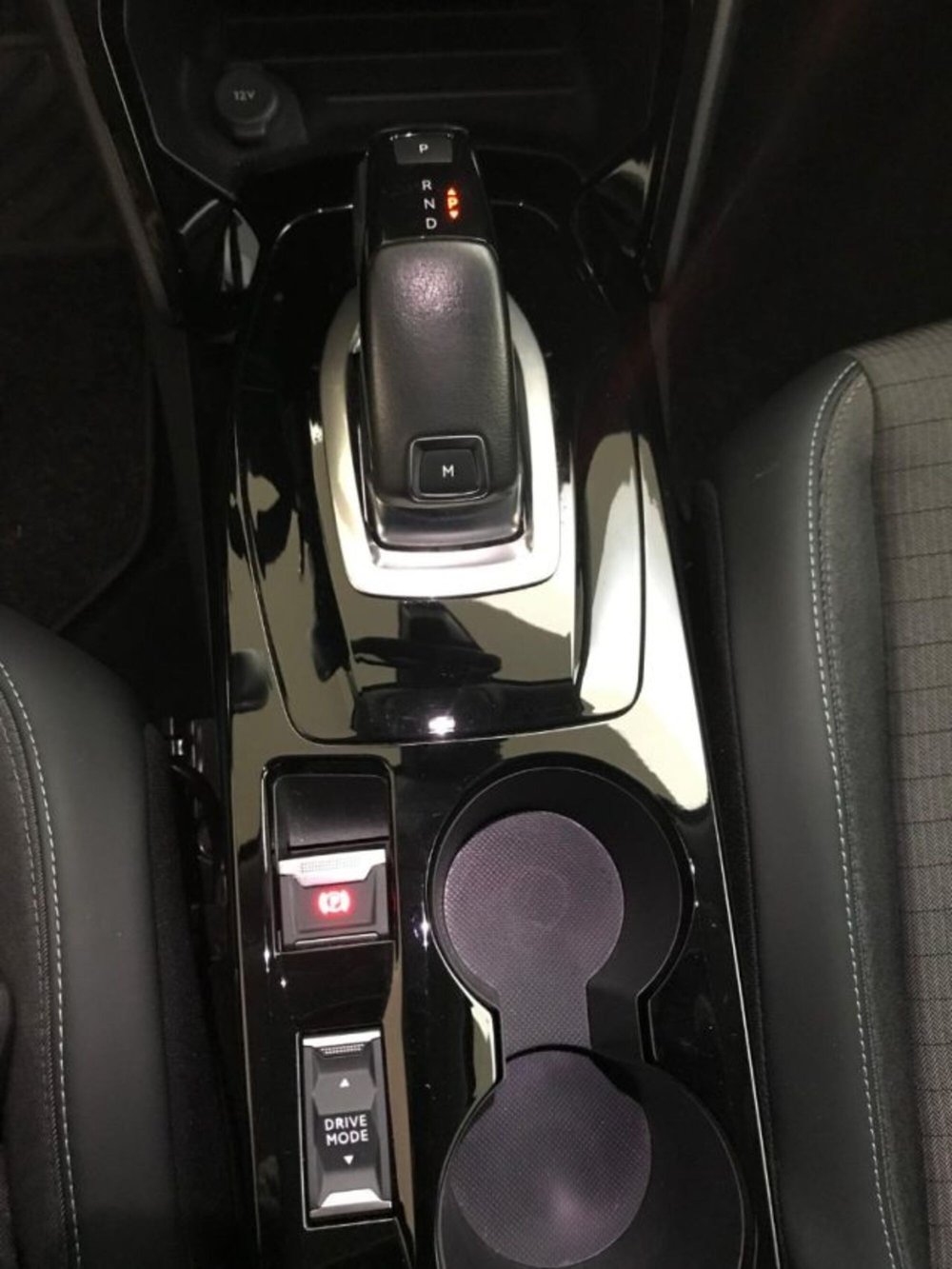Peugeot 2008 usata a Modena (4)