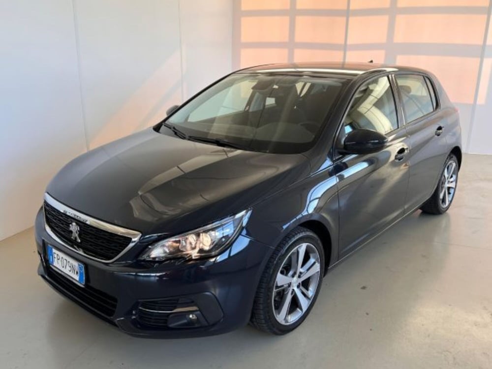 Peugeot 308 usata a Modena