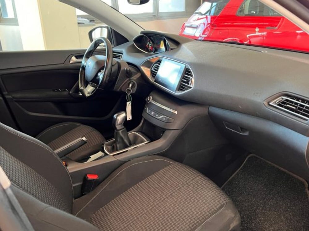 Peugeot 308 usata a Modena (6)
