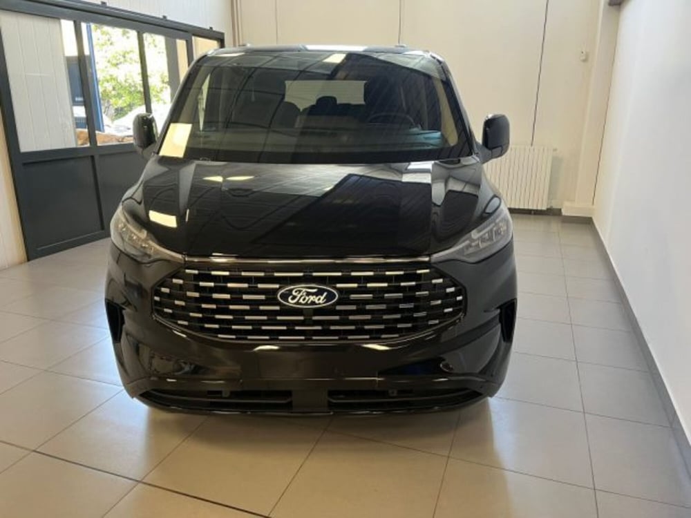 Ford Tourneo Custom nuova a Lodi (2)