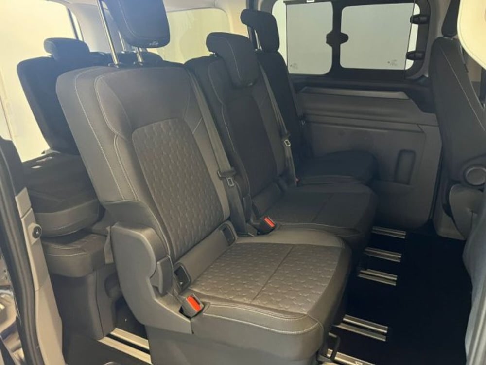 Ford Tourneo Custom nuova a Lodi (7)