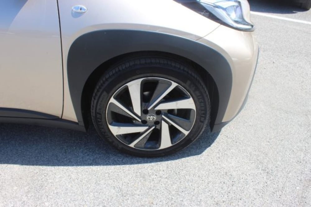 Toyota Aygo X usata a Roma (12)