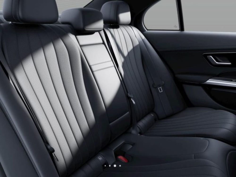 Mercedes-Benz Classe E Station Wagon nuova a Verona (8)