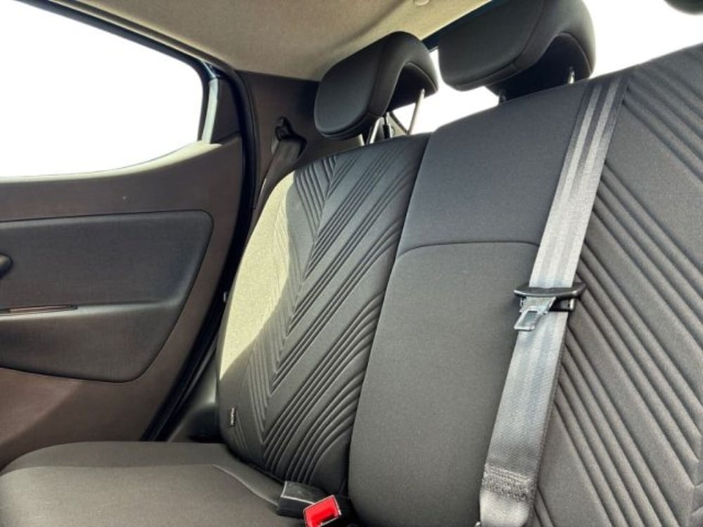 Lancia Ypsilon usata a Ancona (14)