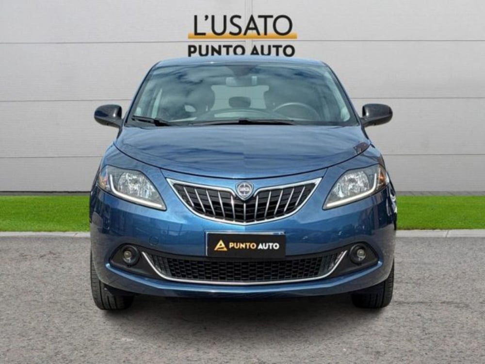 Lancia Ypsilon usata a Ancona (2)