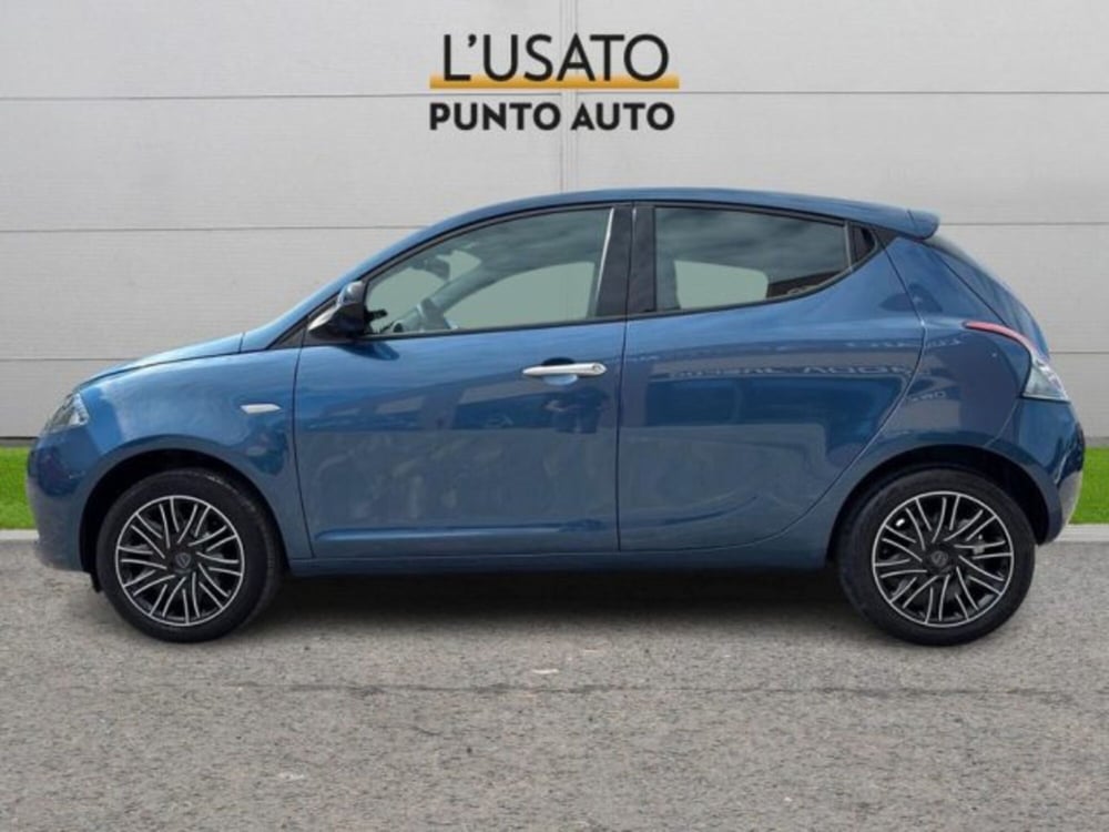 Lancia Ypsilon usata a Ancona (4)
