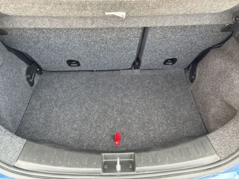 Lancia Ypsilon usata a Ancona (7)