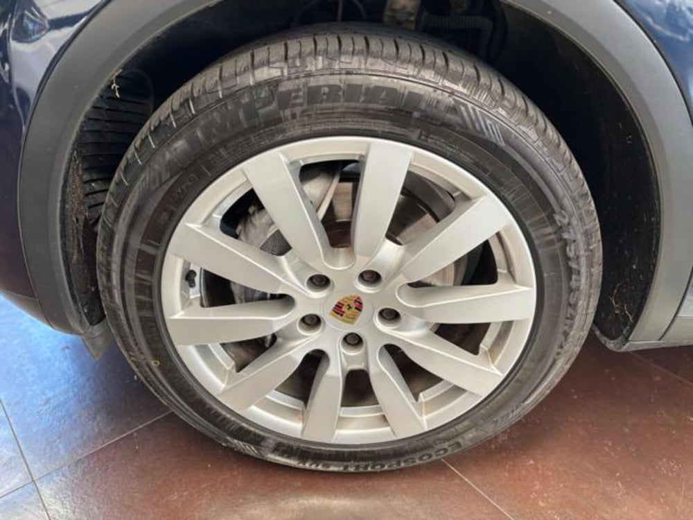 Porsche Cayenne usata a Pesaro-Urbino (3)
