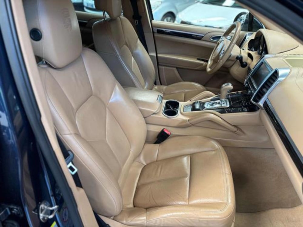 Porsche Cayenne usata a Pesaro-Urbino (6)