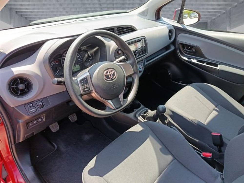 Toyota Yaris usata a Bari (11)