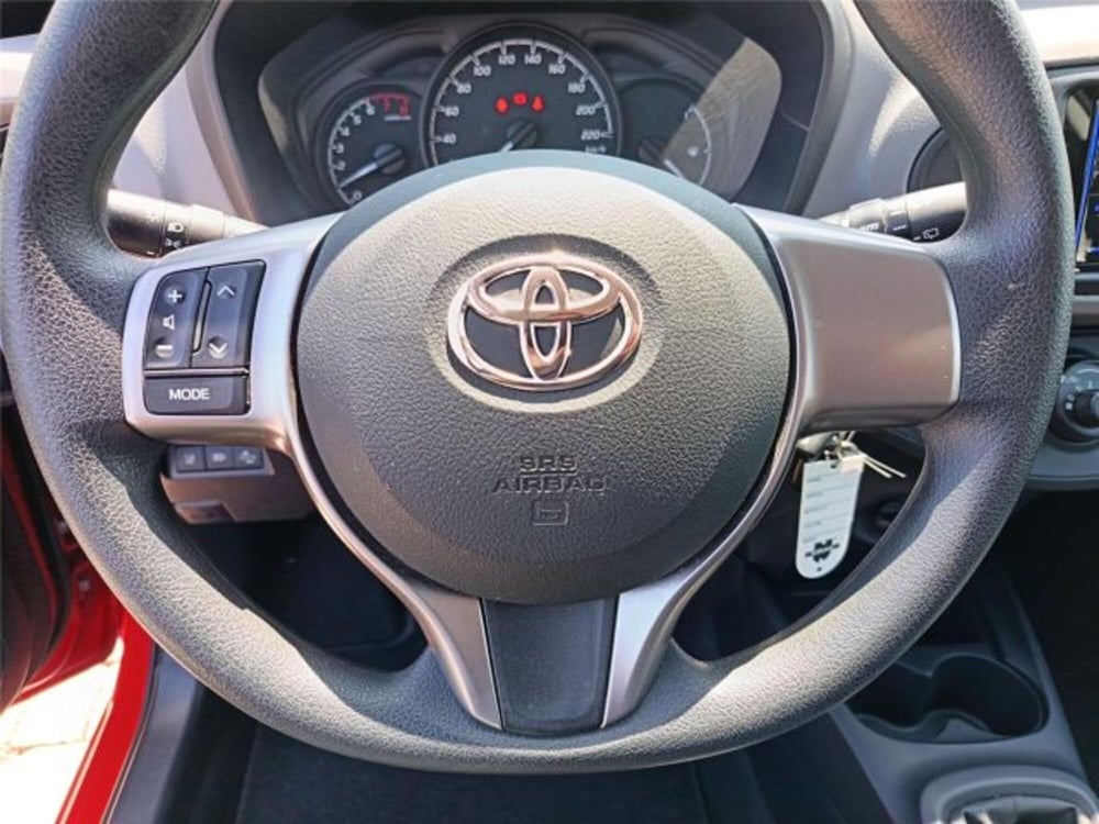 Toyota Yaris usata a Bari (15)