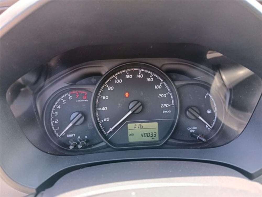 Toyota Yaris usata a Bari (16)