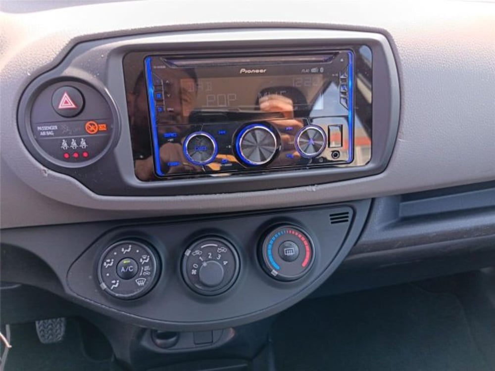 Toyota Yaris usata a Bari (17)