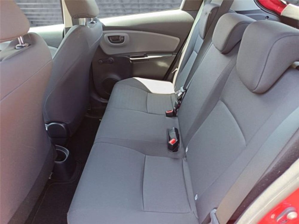 Toyota Yaris usata a Bari (20)