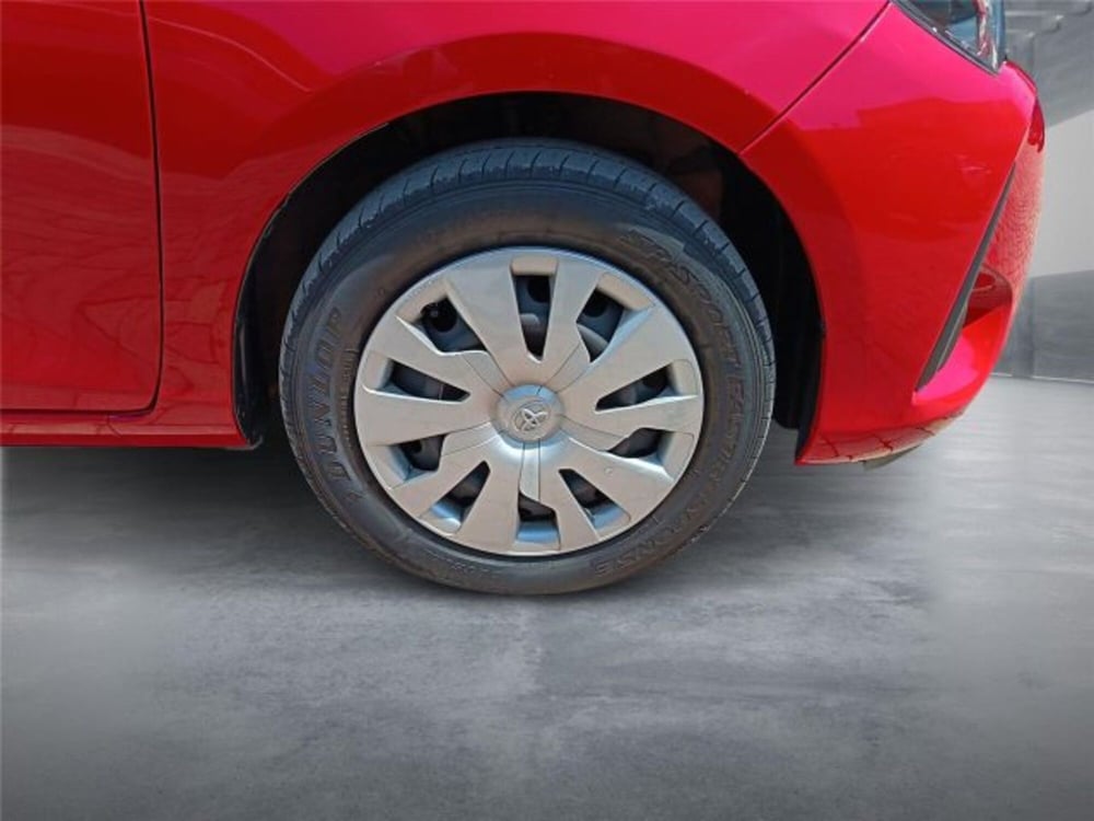 Toyota Yaris usata a Bari (8)