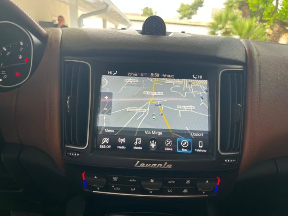 Maserati Levante usata a Trapani (19)