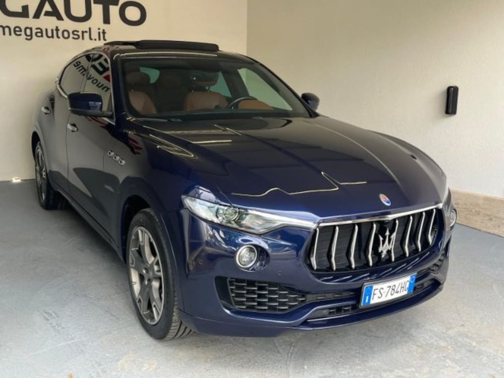 Maserati Levante usata a Trapani (3)