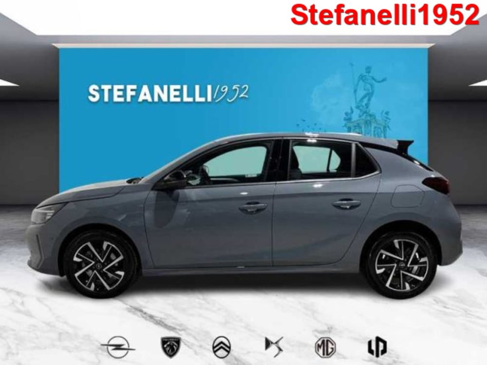 Opel Corsa nuova a Bologna (3)