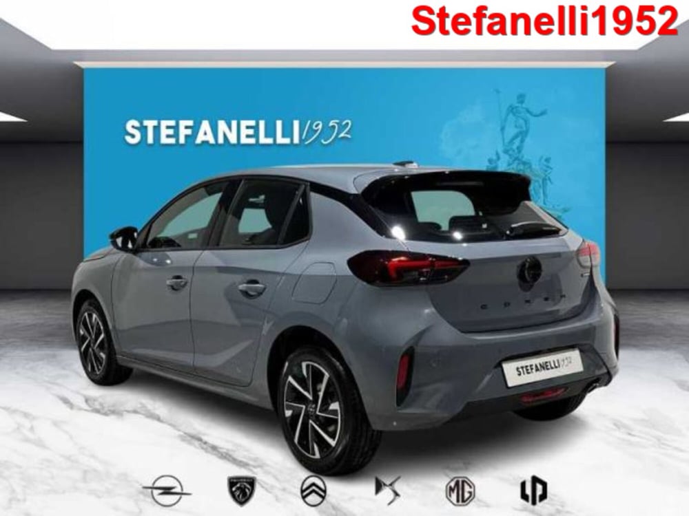 Opel Corsa nuova a Bologna (5)