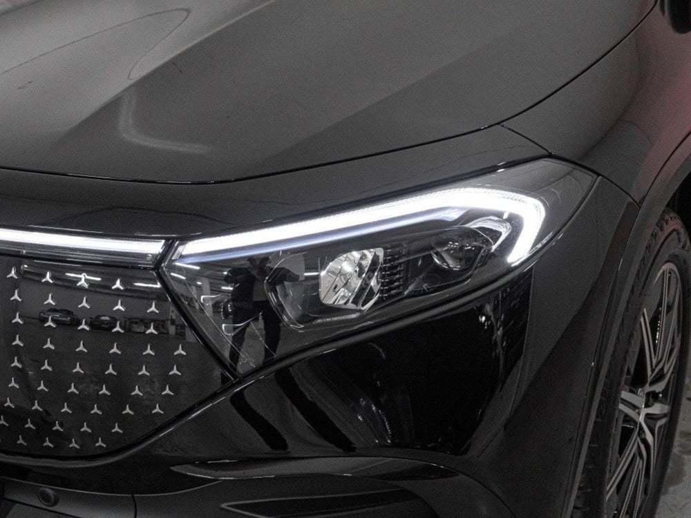 Mercedes-Benz EQA nuova a Macerata (2)