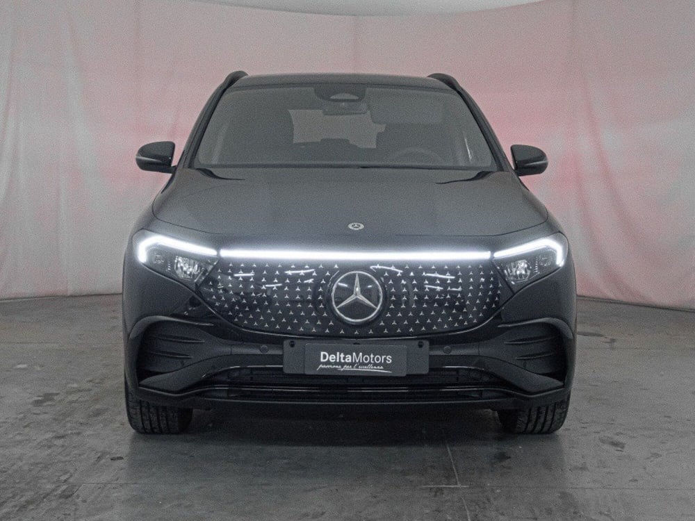 Mercedes-Benz EQA nuova a Macerata (3)