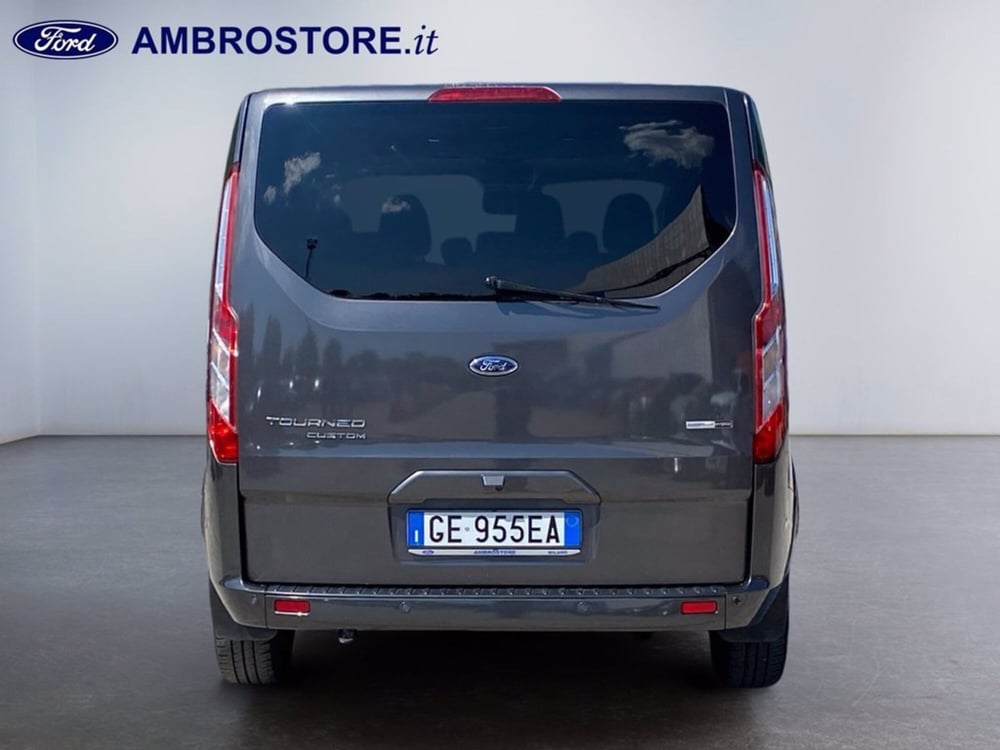Ford Tourneo Custom usata a Milano (6)