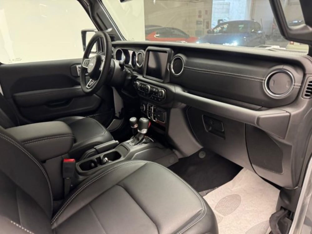 Jeep Wrangler Unlimited nuova a Biella (13)