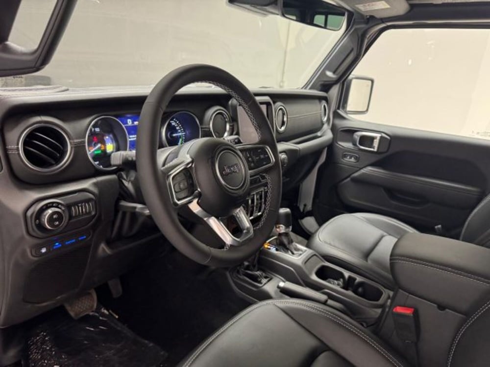 Jeep Wrangler Unlimited nuova a Biella (15)