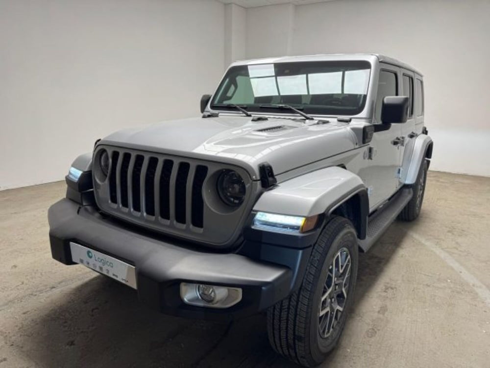 Jeep Wrangler Unlimited nuova a Biella (5)