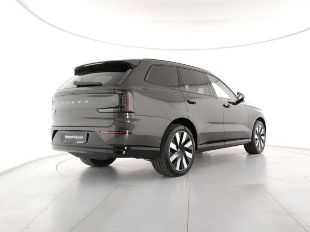 Volvo EX90 usata a Modena (5)