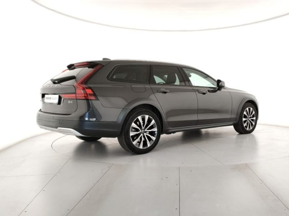Volvo V90 Cross Country usata a Modena (4)