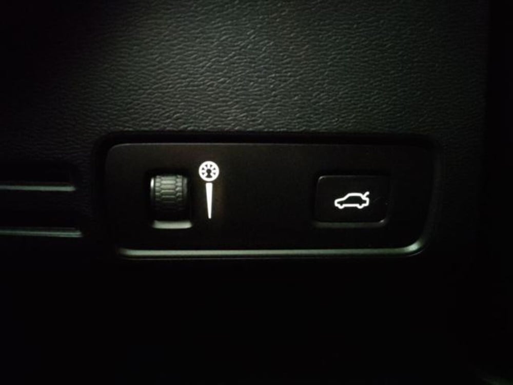 Volvo XC40 usata a Modena (11)
