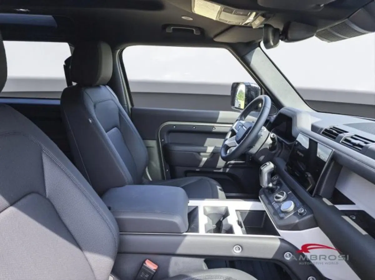 Land Rover Defender usata a Perugia (11)