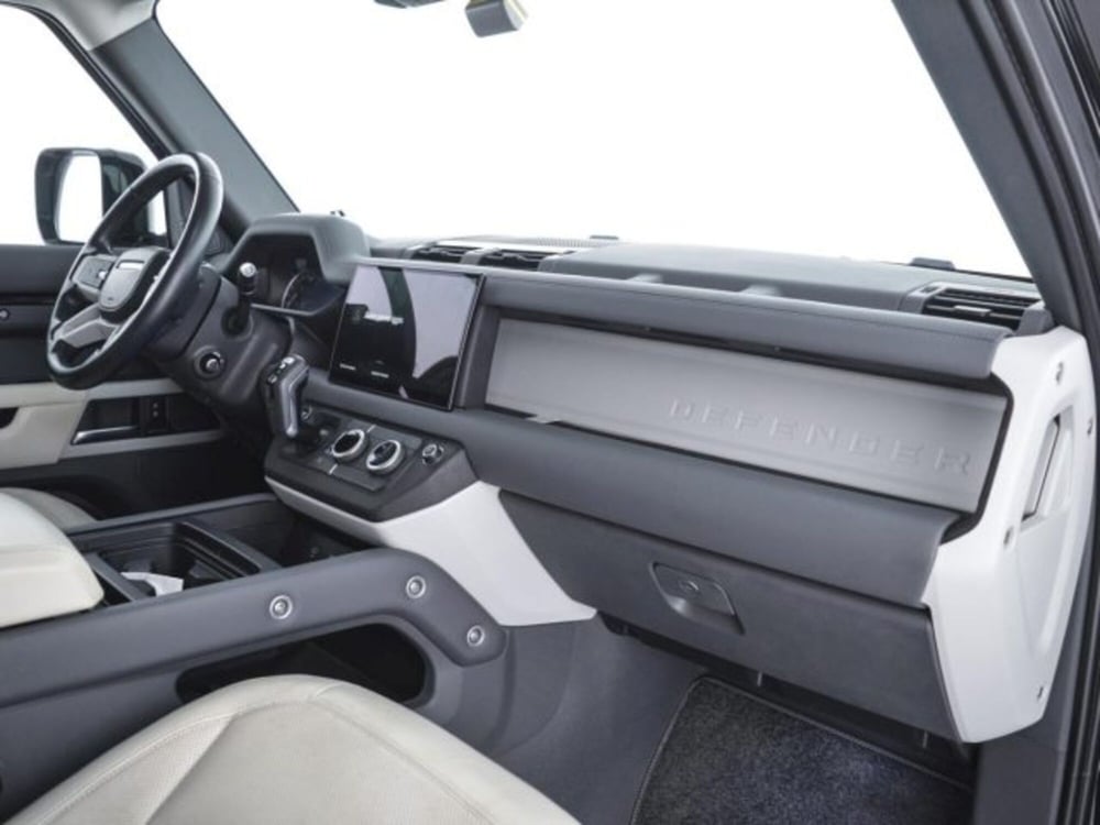 Land Rover Defender usata a Perugia (3)