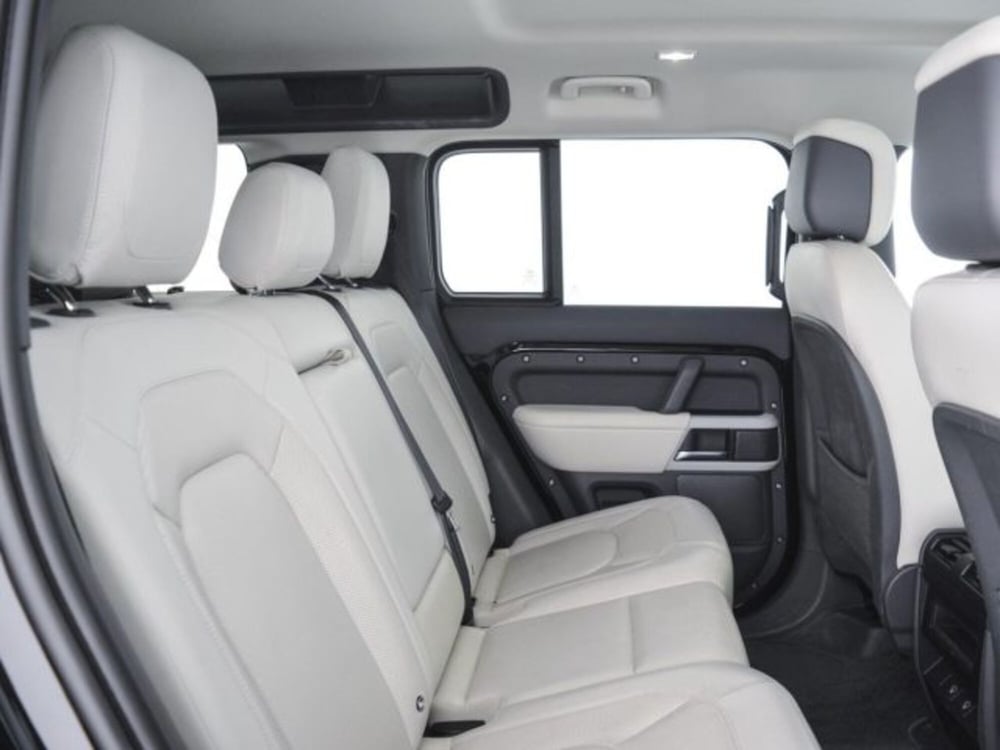 Land Rover Defender usata a Perugia (5)
